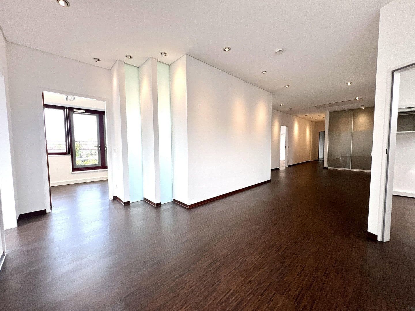 Prenájom kancelárie 170 m², Nürnberger Str. 2a-4, Hanau, Hesensko Prenájom kancelárie 170 m², Nürnberger Str. 2a-4, Hanau, Hesensko