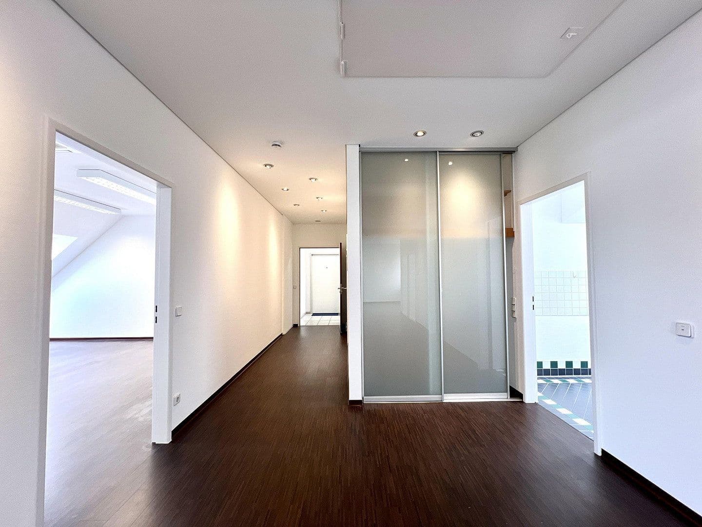 Prenájom kancelárie 170 m², Nürnberger Str. 2a-4, Hanau, Hesensko Prenájom kancelárie 170 m², Nürnberger Str. 2a-4, Hanau, Hesensko