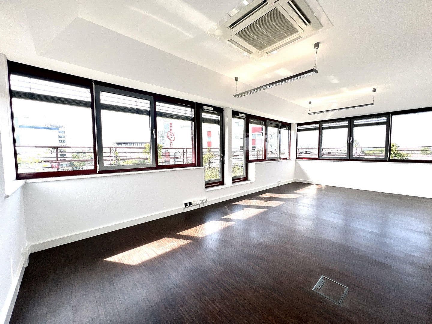 Prenájom kancelárie 170 m², Nürnberger Str. 2a-4, Hanau, Hesensko Prenájom kancelárie 170 m², Nürnberger Str. 2a-4, Hanau, Hesensko