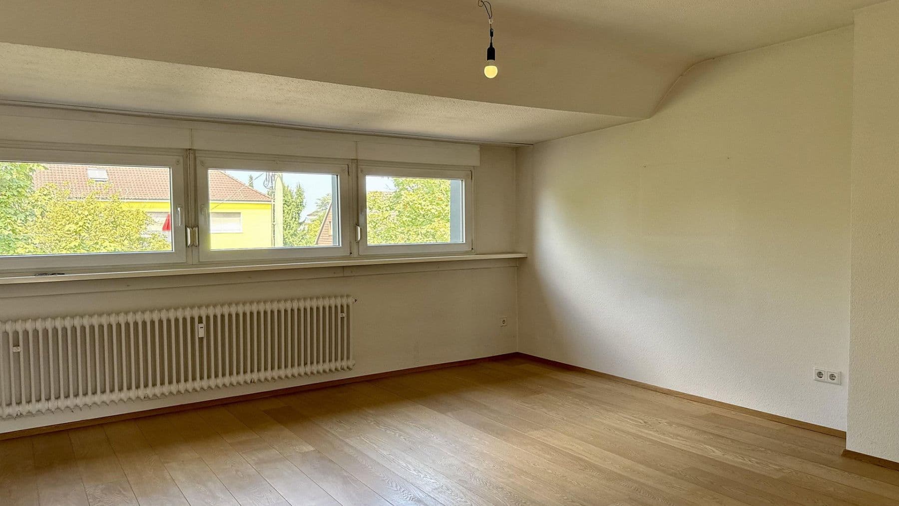 Prenájom bytu 4-izbový 85 m², Sudetenstraße 6, Karlsruhe, Bádensko-Wurttembersko Prenájom bytu 4-izbový 85 m², Sudetenstraße 6, Karlsruhe, Bádensko-Wurttembersko