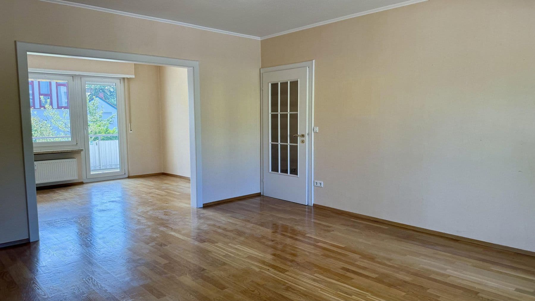 Prenájom bytu 2-izbový 95 m², Karlsruhe, Bádensko-Wurttembersko Prenájom bytu 2-izbový 95 m², Karlsruhe, Bádensko-Wurttembersko