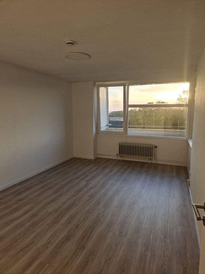 Prenájom bytu 2-izbový 70 m², Forellenweg 34, Lehrte, Dolné Sasko Prenájom bytu 2-izbový 70 m², Forellenweg 34, Lehrte, Dolné Sasko