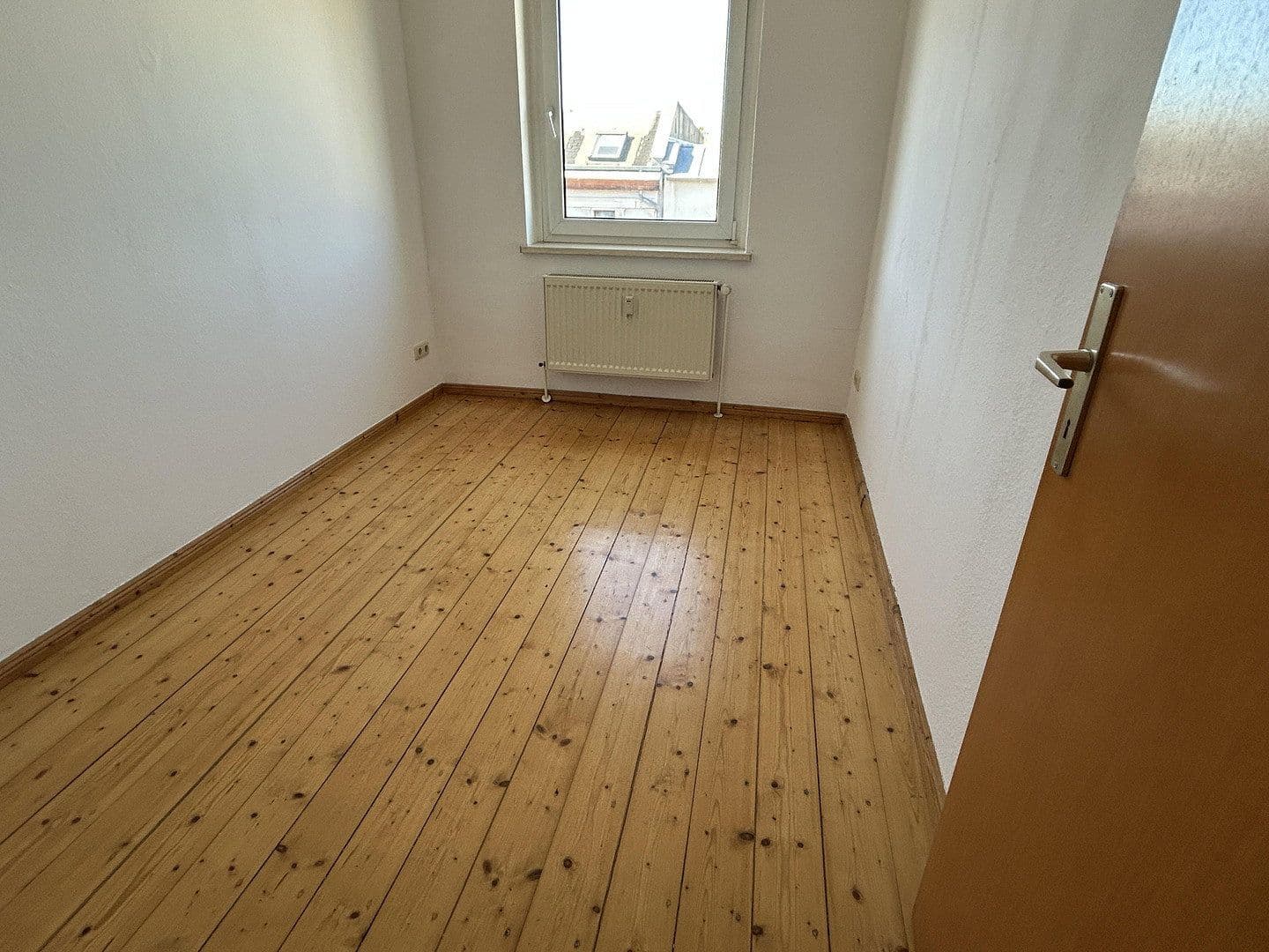 Prenájom bytu 3-izbový 68 m², Wörmlitzer Straße 12, Halle, Sasko-Anhaltsko Prenájom bytu 3-izbový 68 m², Wörmlitzer Straße 12, Halle, Sasko-Anhaltsko