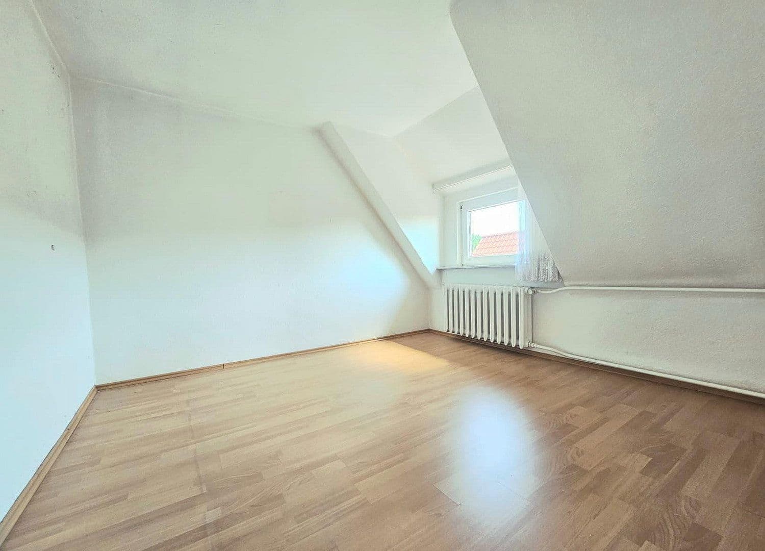 Predaj domu 130 m², pozemok 871 m², Straße der Neuen Zeit 15, Südharz, Sasko-Anhaltsko Predaj domu 130 m², pozemok 871 m², Straße der Neuen Zeit 15, Südharz, Sasko-Anhaltsko