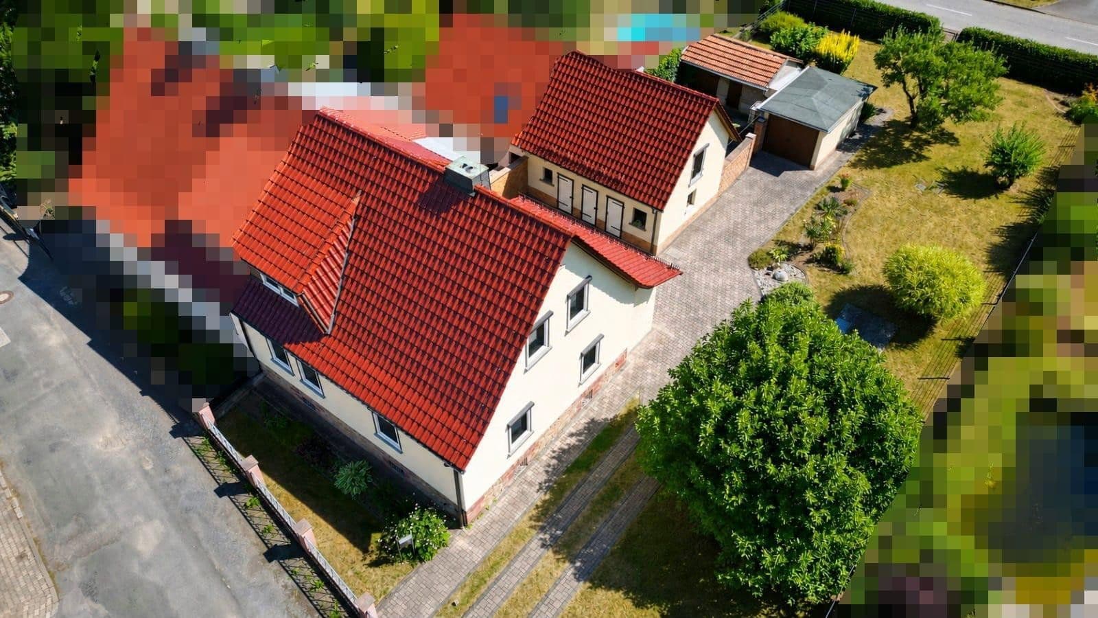 Predaj domu 130 m², pozemok 871 m², Straße der Neuen Zeit 15, Südharz, Sasko-Anhaltsko Predaj domu 130 m², pozemok 871 m², Straße der Neuen Zeit 15, Südharz, Sasko-Anhaltsko