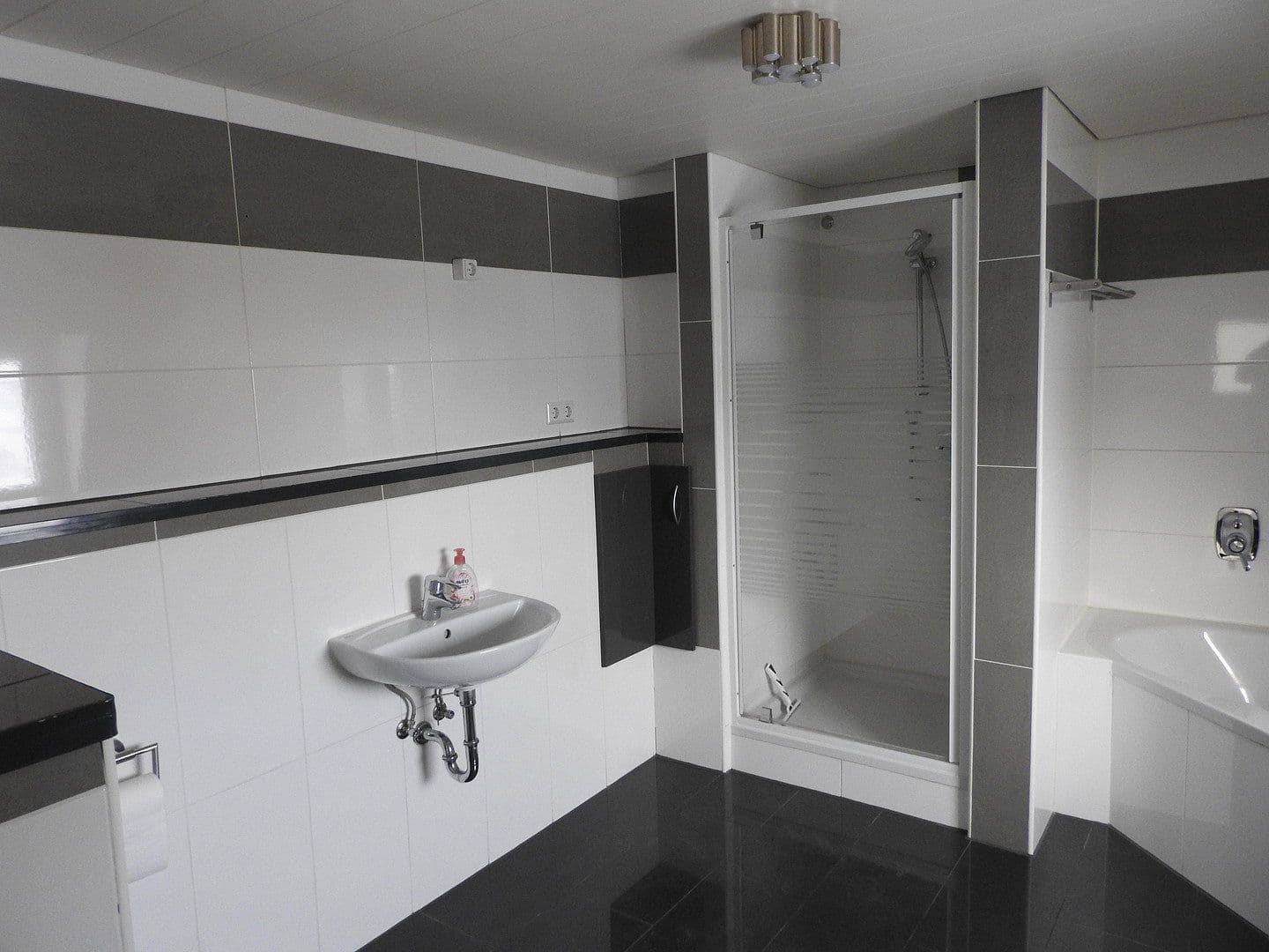 Predaj bytu 3-izbový 121 m², Langenau, Bádensko-Wurttembersko Predaj bytu 3-izbový 121 m², Langenau, Bádensko-Wurttembersko