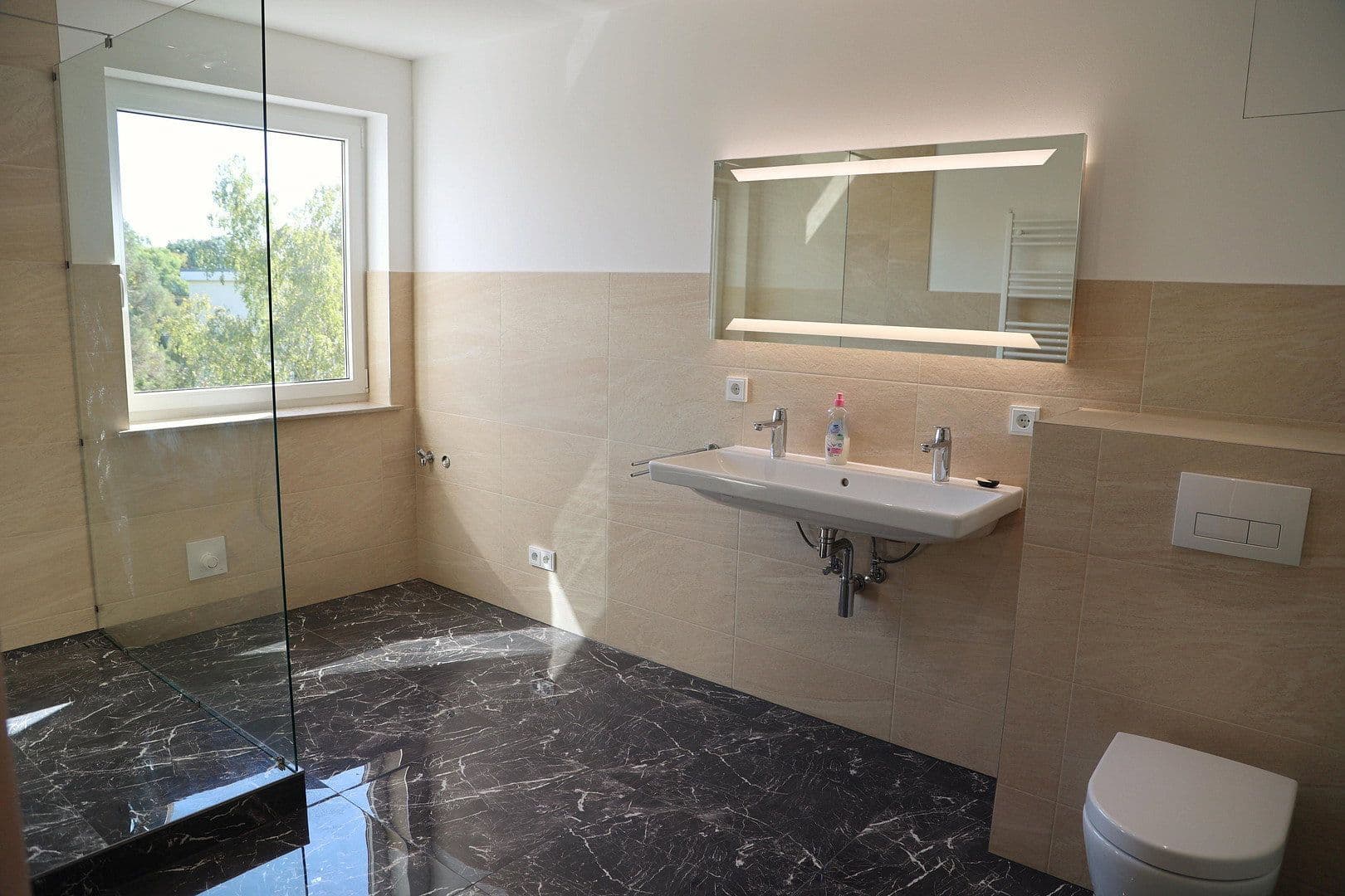 Prenájom bytu 2-izbový 100 m², Taunusstraße 58, Böblingen, Bádensko-Wurttembersko Prenájom bytu 2-izbový 100 m², Taunusstraße 58, Böblingen, Bádensko-Wurttembersko