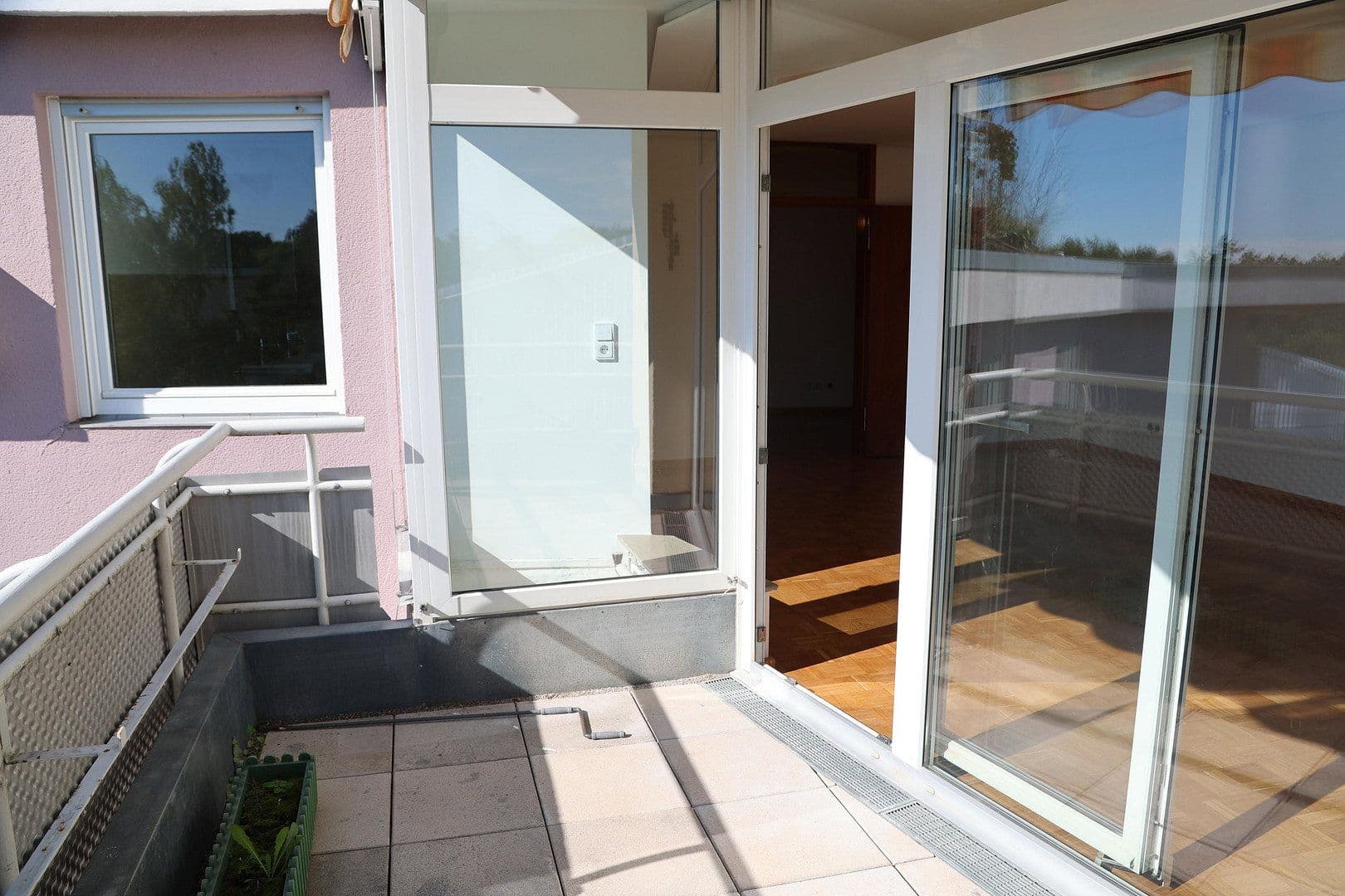 Prenájom bytu 2-izbový 100 m², Taunusstraße 58, Böblingen, Bádensko-Wurttembersko Prenájom bytu 2-izbový 100 m², Taunusstraße 58, Böblingen, Bádensko-Wurttembersko