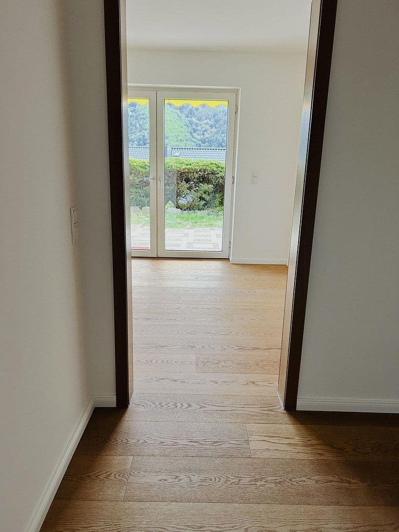 Prenájom domu 135 m², pozemok 587 m², Auf der Hardt 1, Bad Ems, Porýnie-Falcko Prenájom domu 135 m², pozemok 587 m², Auf der Hardt 1, Bad Ems, Porýnie-Falcko
