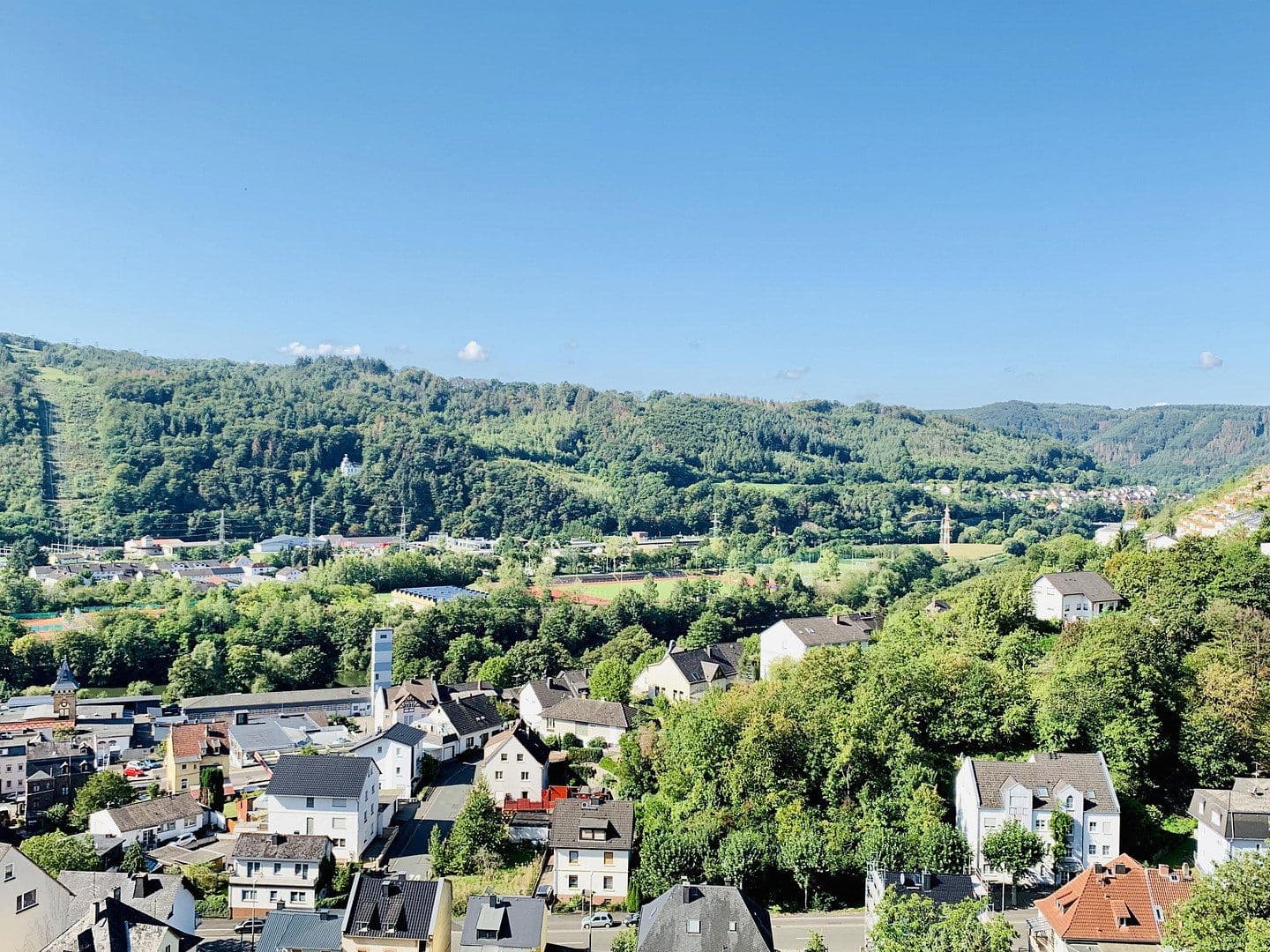 Prenájom domu 135 m², pozemok 587 m², Auf der Hardt 1, Bad Ems, Porýnie-Falcko Prenájom domu 135 m², pozemok 587 m², Auf der Hardt 1, Bad Ems, Porýnie-Falcko