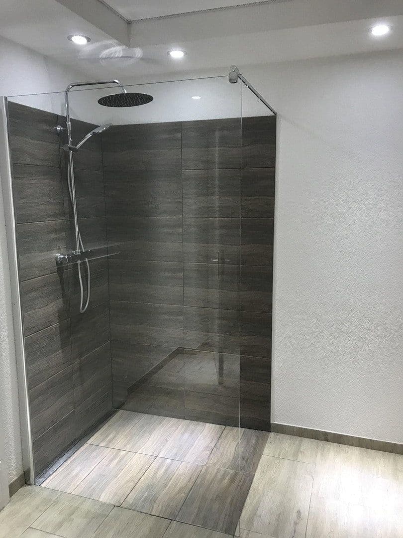 Predaj domu 686 m², pozemok 1.219 m², Postsr 1/3, Gottmadingen, Bádensko-Wurttembersko Predaj domu 686 m², pozemok 1.219 m², Postsr 1/3, Gottmadingen, Bádensko-Wurttembersko