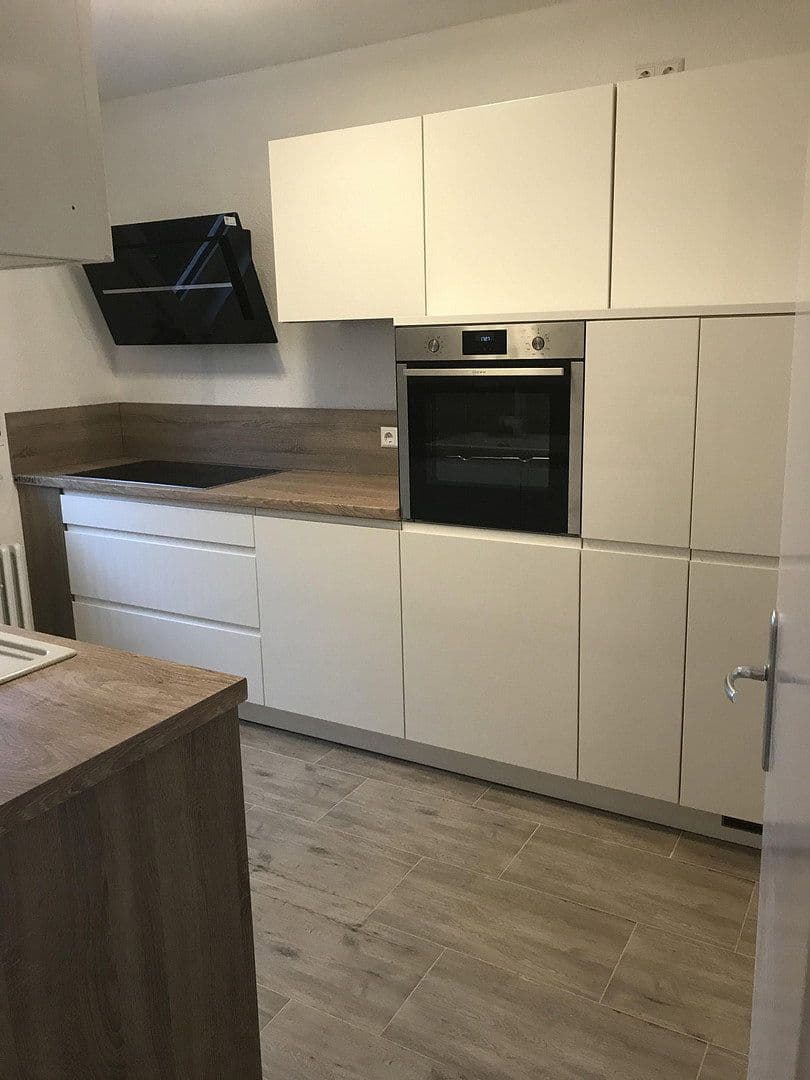 Predaj domu 686 m², pozemok 1.219 m², Postsr 1/3, Gottmadingen, Bádensko-Wurttembersko Predaj domu 686 m², pozemok 1.219 m², Postsr 1/3, Gottmadingen, Bádensko-Wurttembersko
