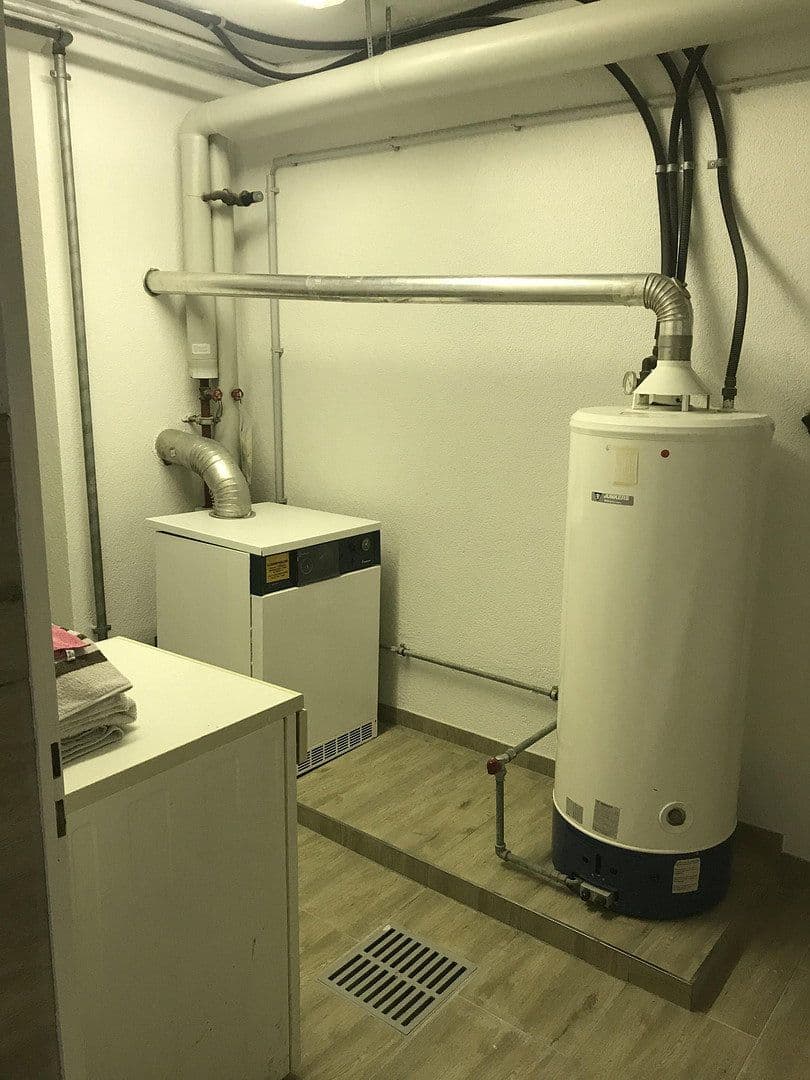 Predaj domu 686 m², pozemok 1.219 m², Postsr 1/3, Gottmadingen, Bádensko-Wurttembersko Predaj domu 686 m², pozemok 1.219 m², Postsr 1/3, Gottmadingen, Bádensko-Wurttembersko
