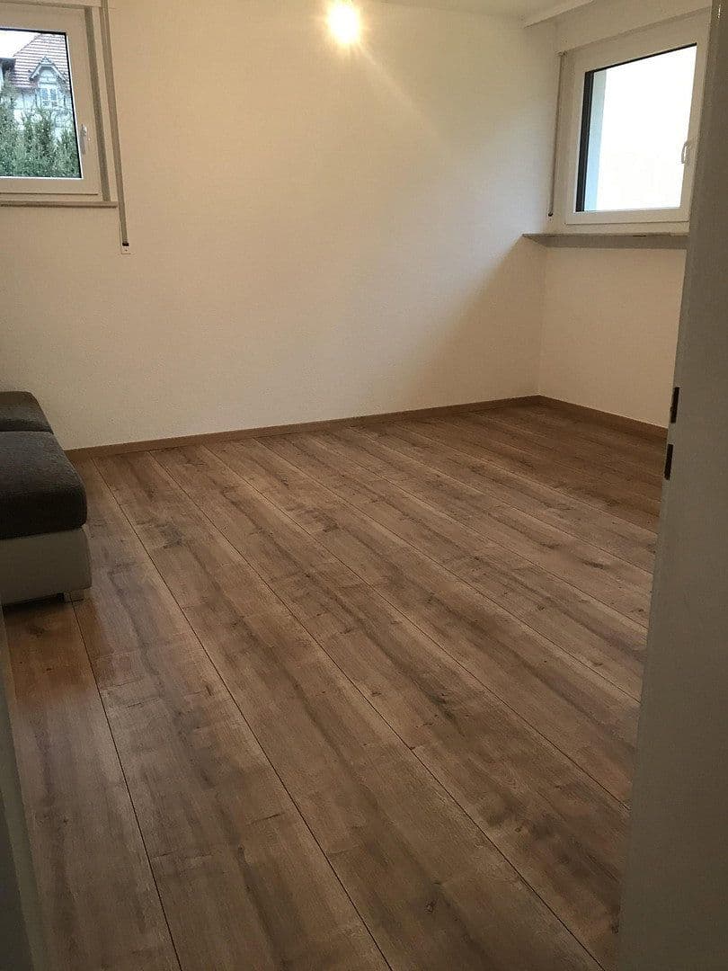 Predaj domu 686 m², pozemok 1.219 m², Postsr 1/3, Gottmadingen, Bádensko-Wurttembersko Predaj domu 686 m², pozemok 1.219 m², Postsr 1/3, Gottmadingen, Bádensko-Wurttembersko
