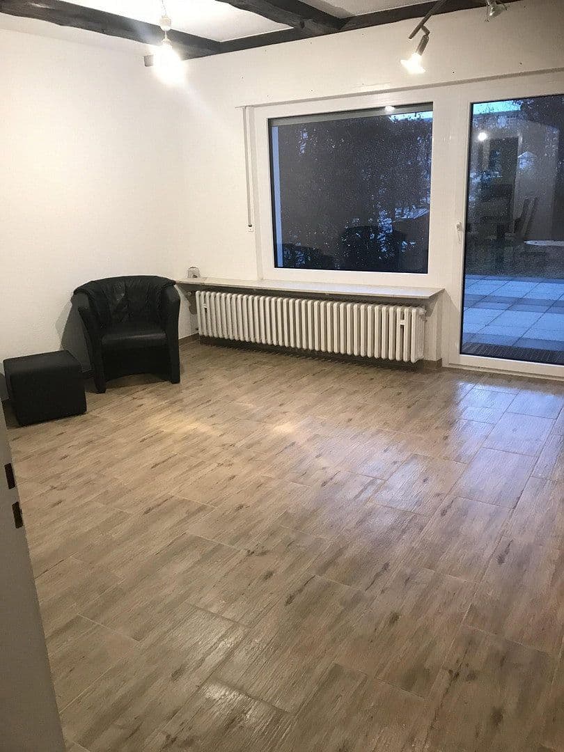 Predaj domu 686 m², pozemok 1.219 m², Postsr 1/3, Gottmadingen, Bádensko-Wurttembersko Predaj domu 686 m², pozemok 1.219 m², Postsr 1/3, Gottmadingen, Bádensko-Wurttembersko
