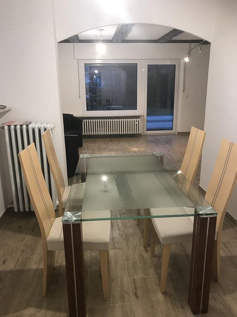 Predaj domu 686 m², pozemok 1.219 m², Postsr 1/3, Gottmadingen, Bádensko-Wurttembersko Predaj domu 686 m², pozemok 1.219 m², Postsr 1/3, Gottmadingen, Bádensko-Wurttembersko