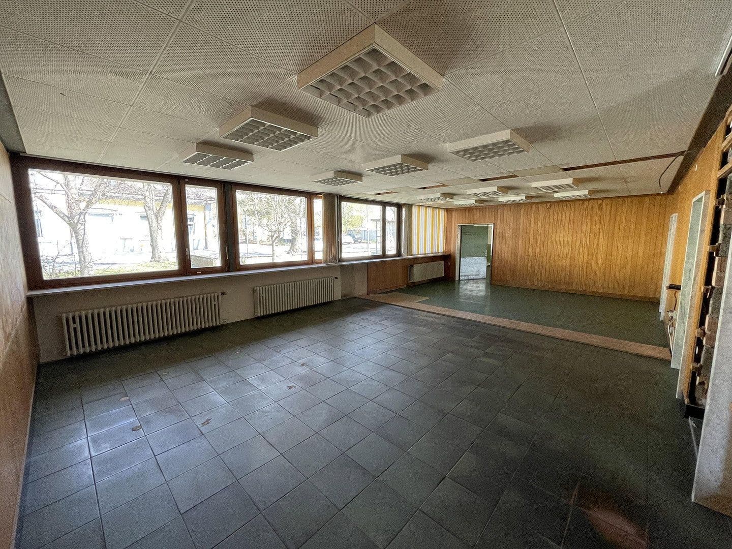 Predaj domu 686 m², pozemok 1.219 m², Postsr 1/3, Gottmadingen, Bádensko-Wurttembersko Predaj domu 686 m², pozemok 1.219 m², Postsr 1/3, Gottmadingen, Bádensko-Wurttembersko