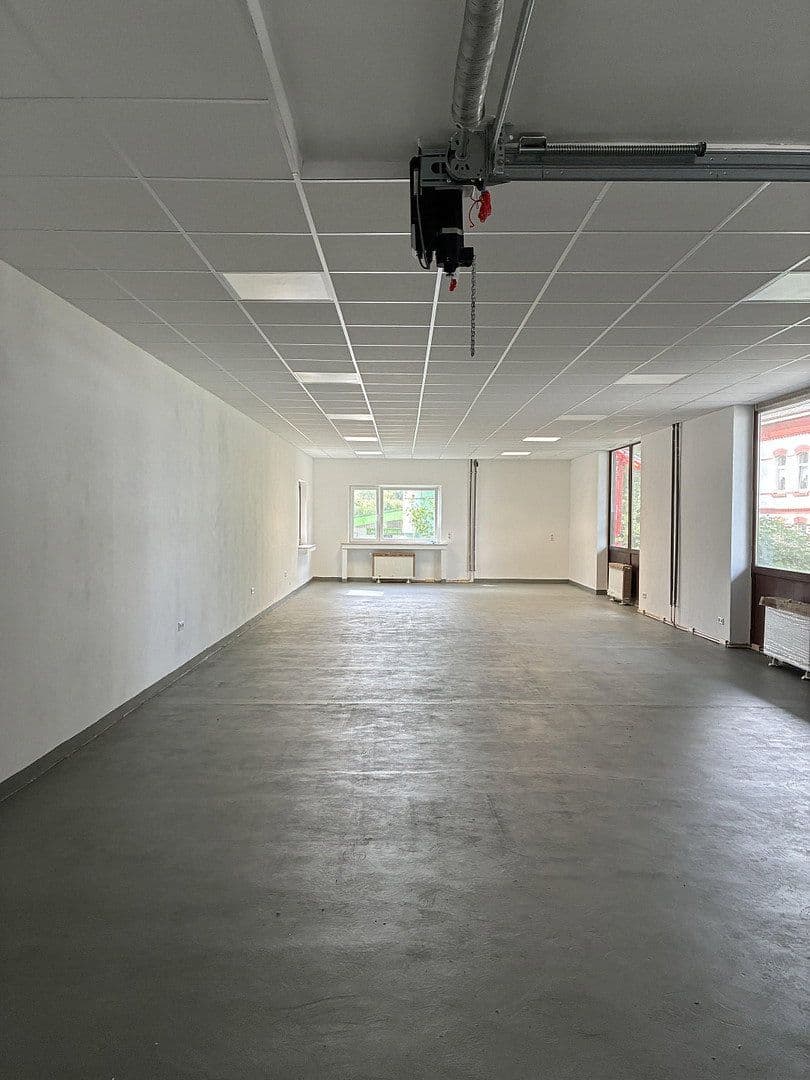 Prenájom nebytového priestoru 140 m², Raiffeisenstraße 14, Remscheid, Severné Porýnie - Westfálsko Prenájom nebytového priestoru 140 m², Raiffeisenstraße 14, Remscheid, Severné Porýnie - Westfálsko