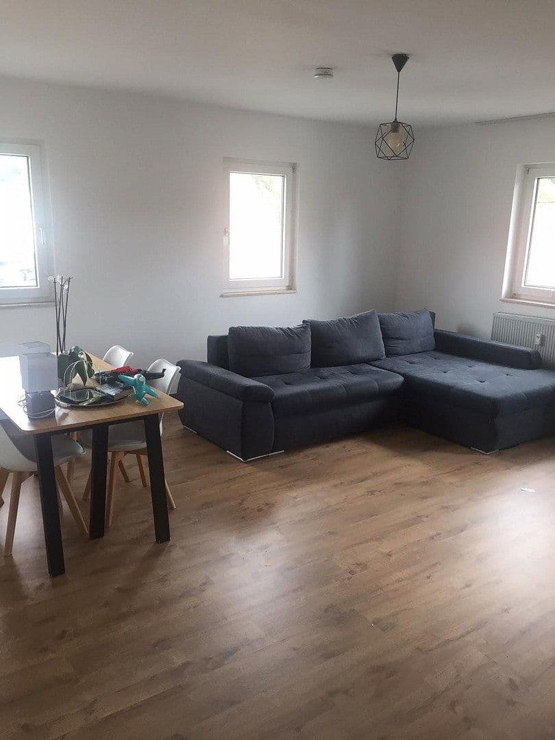 Prenájom bytu 4-izbový 103 m², Buderusstraße 29, Weilmünster, Hesensko Prenájom bytu 4-izbový 103 m², Buderusstraße 29, Weilmünster, Hesensko