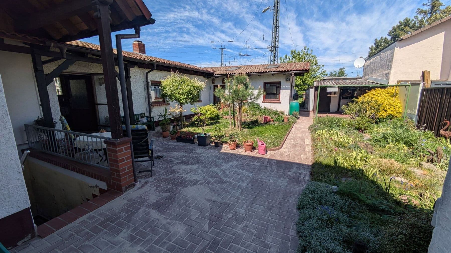 Predaj domu 160 m², pozemok 539 m², Ludwigshafen am Rhein, Porýnie-Falcko Predaj domu 160 m², pozemok 539 m², Ludwigshafen am Rhein, Porýnie-Falcko