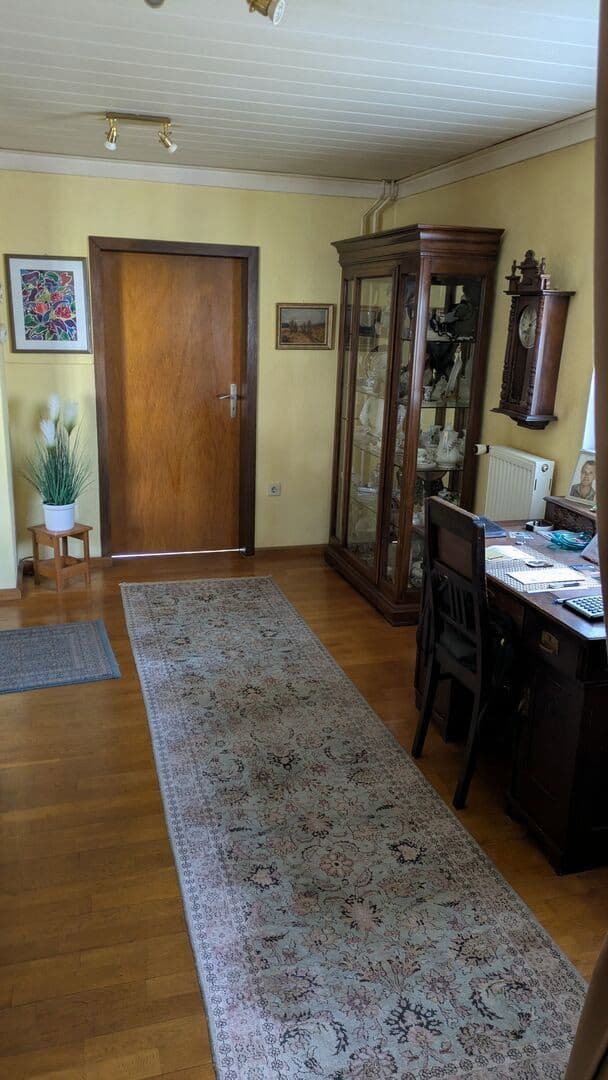 Predaj domu 160 m², pozemok 539 m², Ludwigshafen am Rhein, Porýnie-Falcko Predaj domu 160 m², pozemok 539 m², Ludwigshafen am Rhein, Porýnie-Falcko