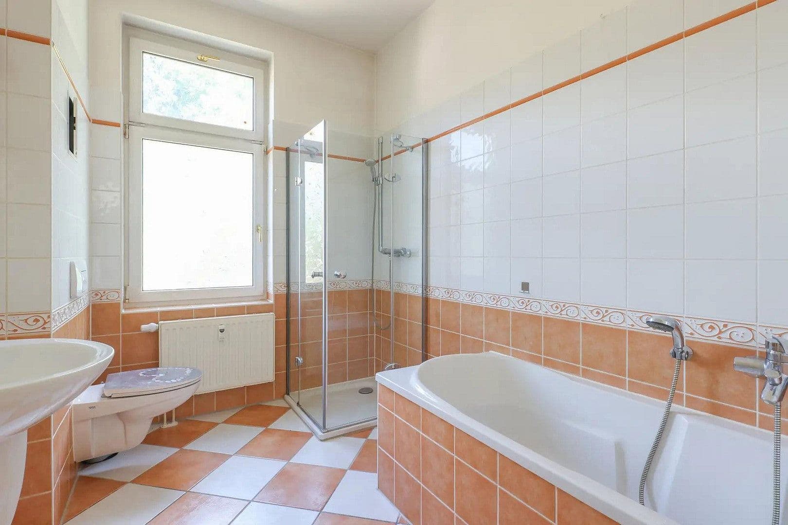 Predaj bytu 4-izbový 151 m², Ekhof str. 27, Berlin-Köpenick, Berlín Predaj bytu 4-izbový 151 m², Ekhof str. 27, Berlin-Köpenick, Berlín