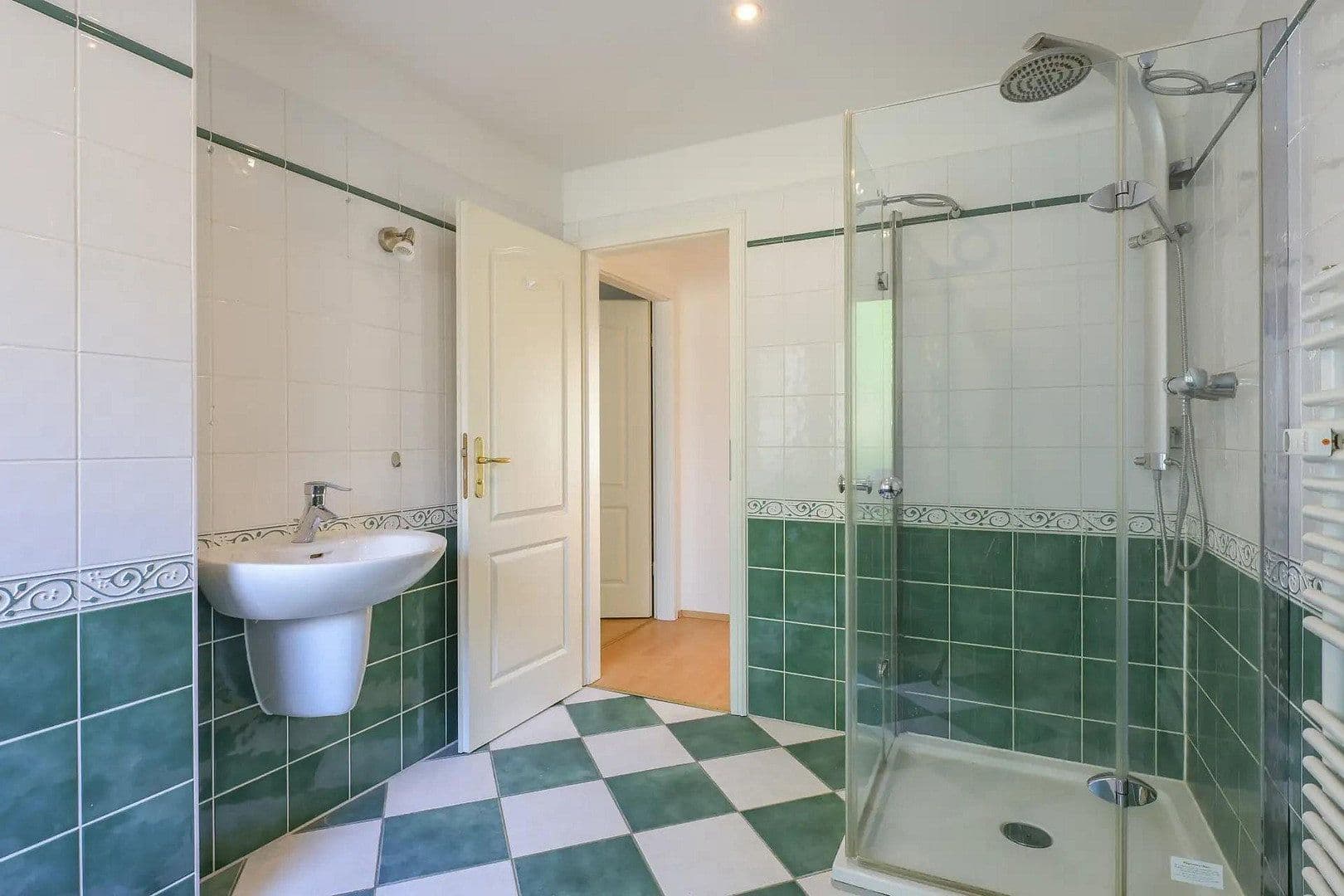 Predaj bytu 4-izbový 151 m², Ekhof str. 27, Berlin-Köpenick, Berlín Predaj bytu 4-izbový 151 m², Ekhof str. 27, Berlin-Köpenick, Berlín