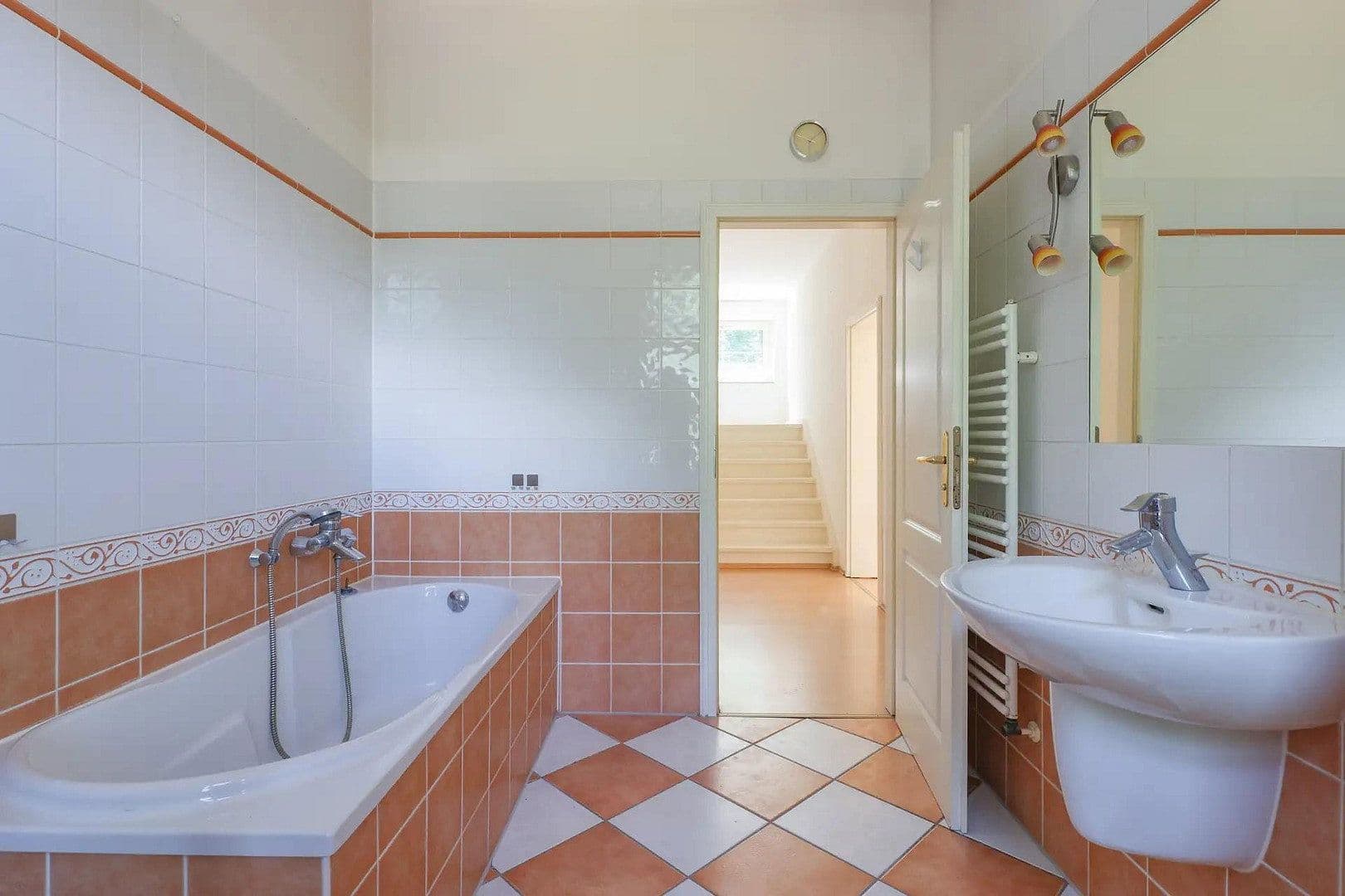 Predaj bytu 4-izbový 151 m², Ekhof str. 27, Berlin-Köpenick, Berlín Predaj bytu 4-izbový 151 m², Ekhof str. 27, Berlin-Köpenick, Berlín