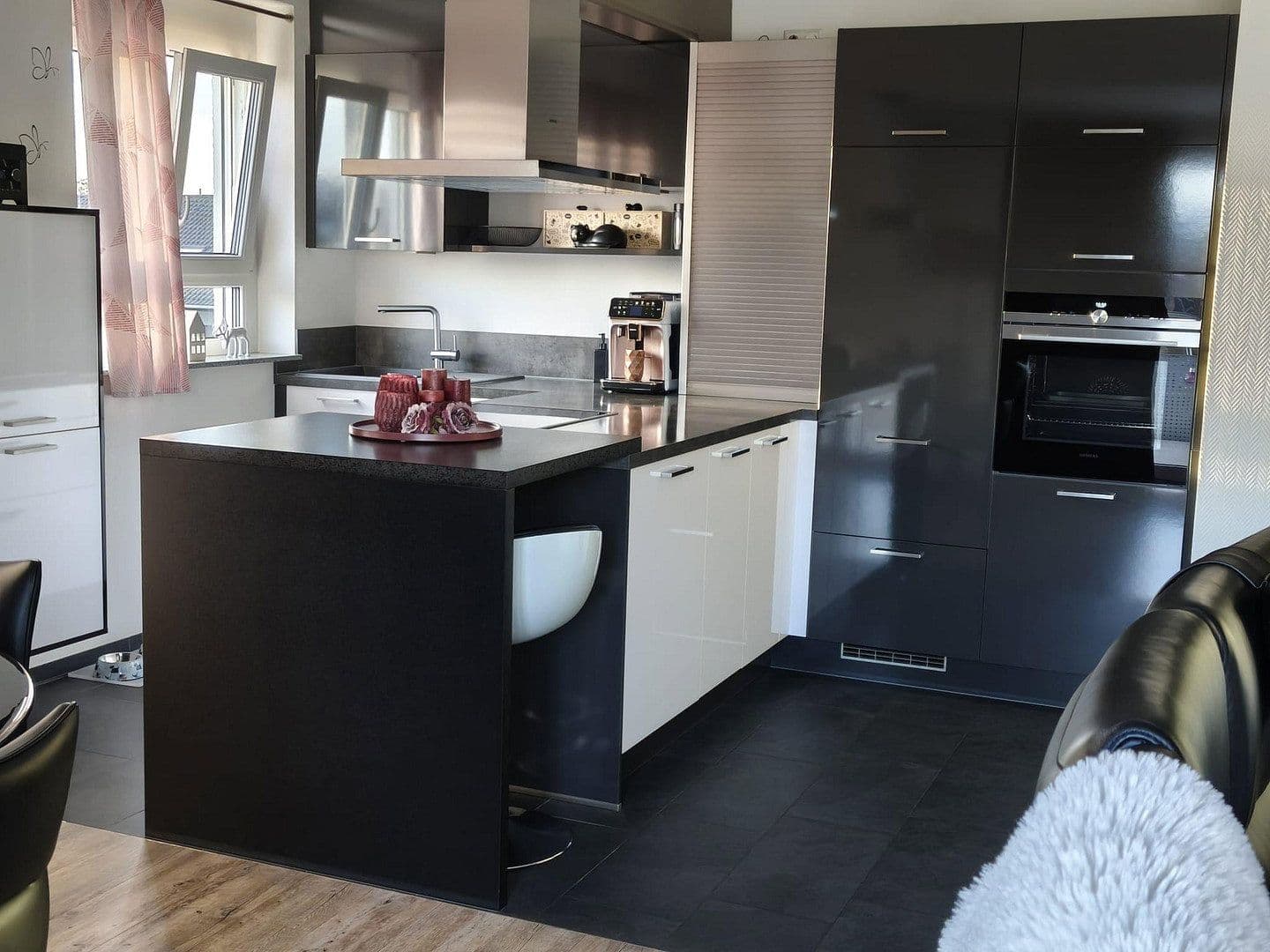 Predaj bytu 4-izbový 109 m², Hofgartenstraße 57, Neuenstadt am Kocher, Bádensko-Wurttembersko Predaj bytu 4-izbový 109 m², Hofgartenstraße 57, Neuenstadt am Kocher, Bádensko-Wurttembersko