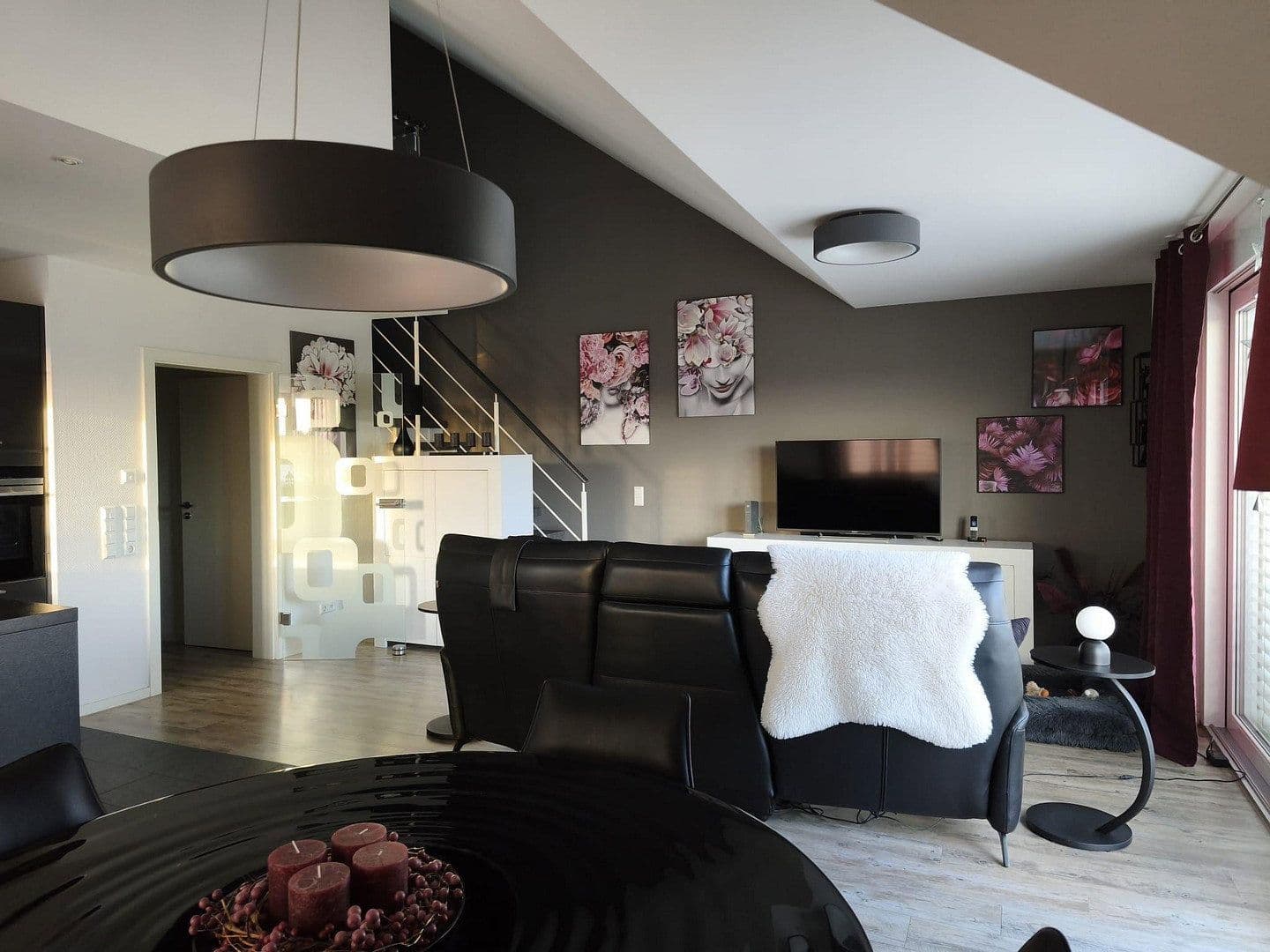 Predaj bytu 4-izbový 109 m², Hofgartenstraße 57, Neuenstadt am Kocher, Bádensko-Wurttembersko Predaj bytu 4-izbový 109 m², Hofgartenstraße 57, Neuenstadt am Kocher, Bádensko-Wurttembersko