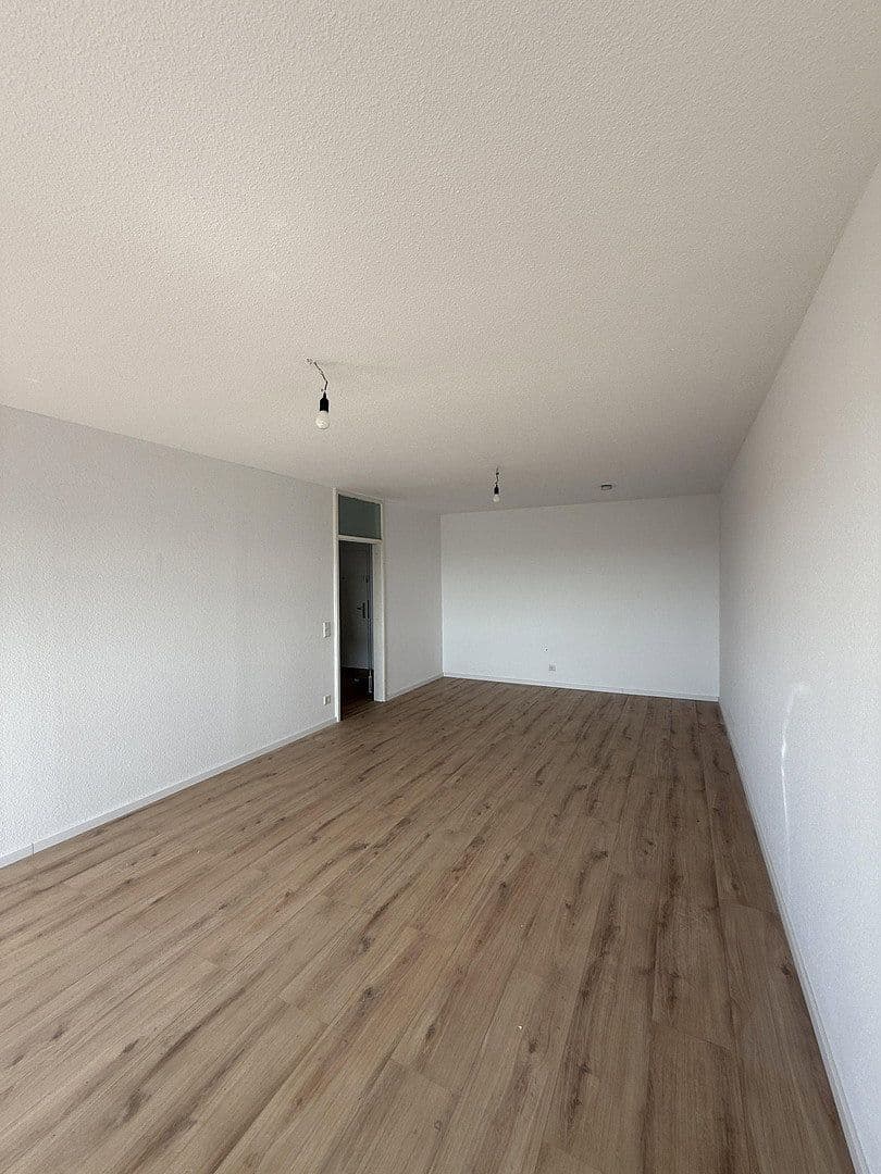 Prenájom bytu 3-izbový 96 m², Mainz, Porýnie-Falcko Prenájom bytu 3-izbový 96 m², Mainz, Porýnie-Falcko