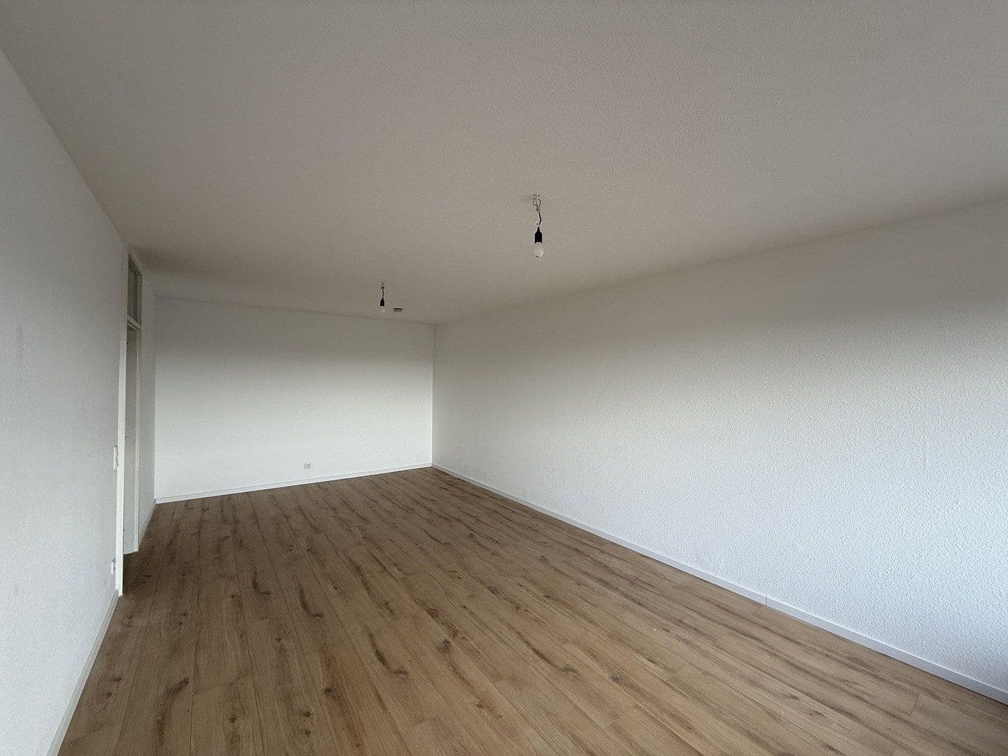 Prenájom bytu 3-izbový 96 m², Mainz, Porýnie-Falcko Prenájom bytu 3-izbový 96 m², Mainz, Porýnie-Falcko