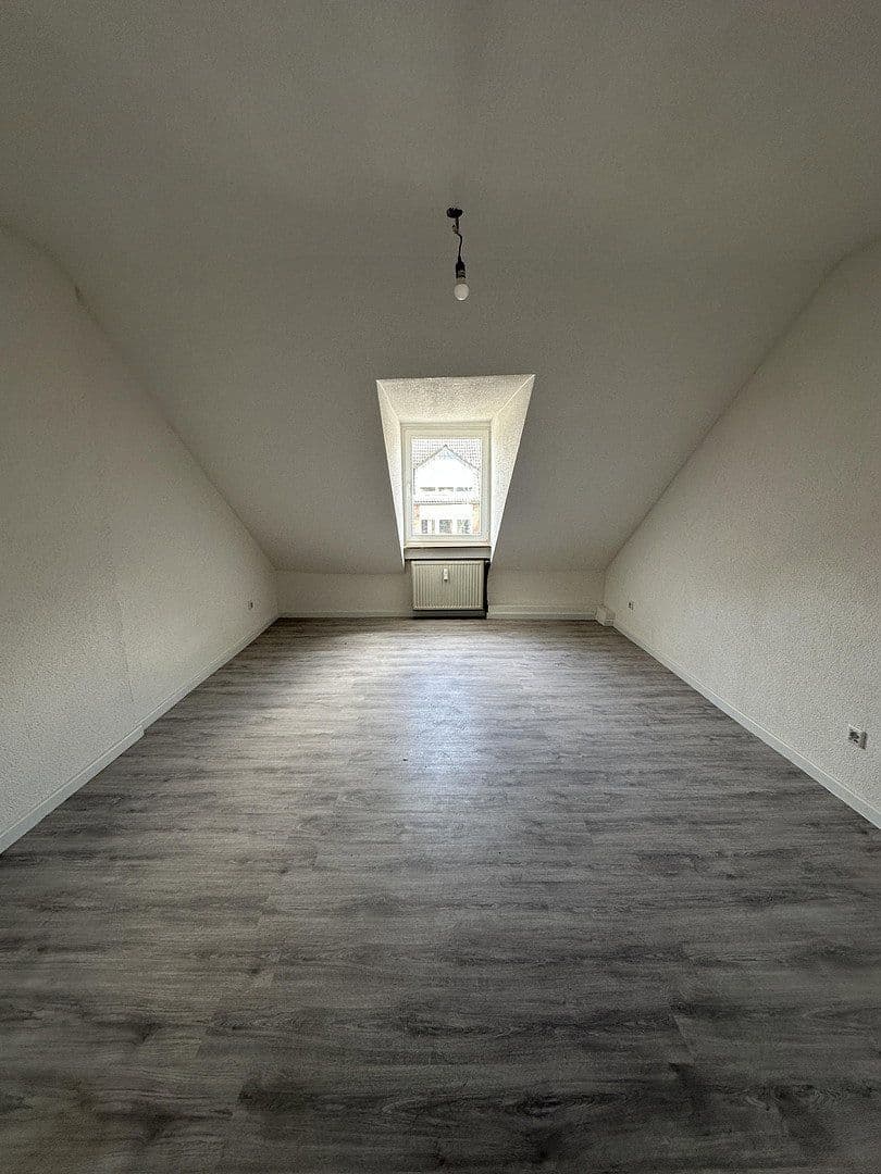 Prenájom bytu 5-izbový 110 m², Gelsenkirchen, Severné Porýnie - Westfálsko Prenájom bytu 5-izbový 110 m², Gelsenkirchen, Severné Porýnie - Westfálsko