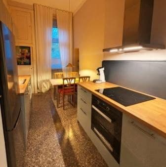 Prenájom bytu 3-izbový 91 m², Berlin, Berlín Prenájom bytu 3-izbový 91 m², Berlin, Berlín