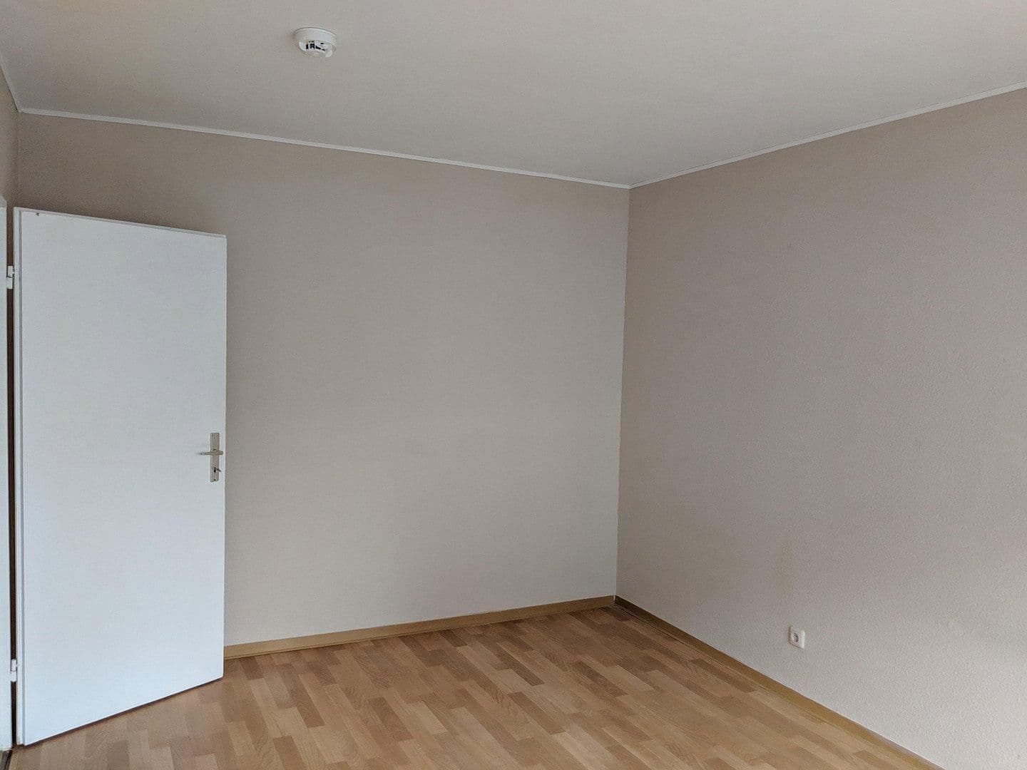 Prenájom bytu 3-izbový 70 m², Bettinastraße 20, Offenbach am Main, Hesensko Prenájom bytu 3-izbový 70 m², Bettinastraße 20, Offenbach am Main, Hesensko