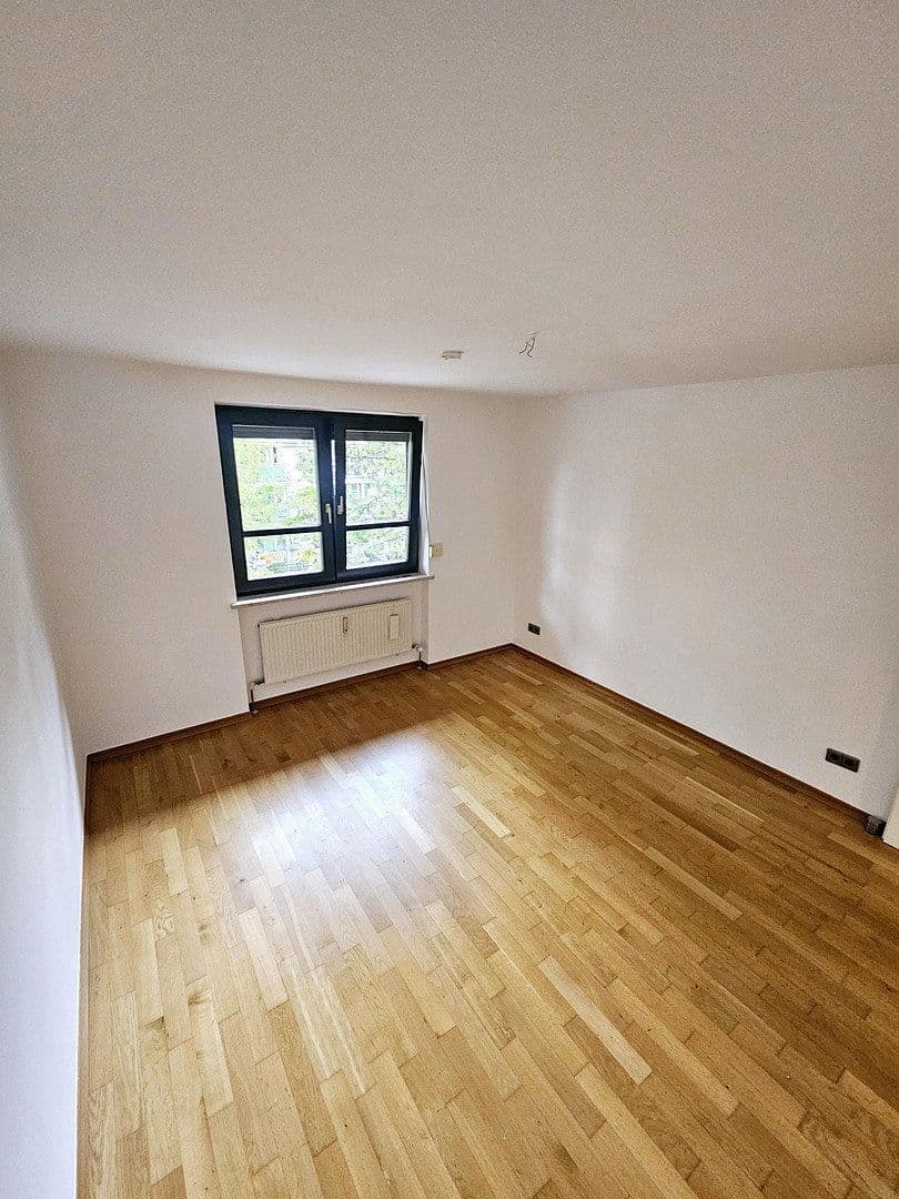 Predaj bytu 4-izbový 105 m², München, Bavorsko Predaj bytu 4-izbový 105 m², München, Bavorsko