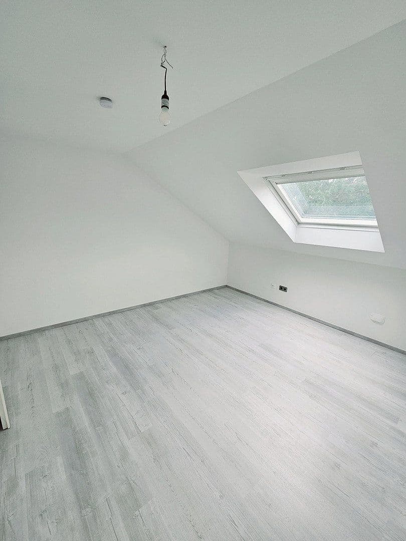 Predaj bytu 4-izbový 105 m², München, Bavorsko Predaj bytu 4-izbový 105 m², München, Bavorsko
