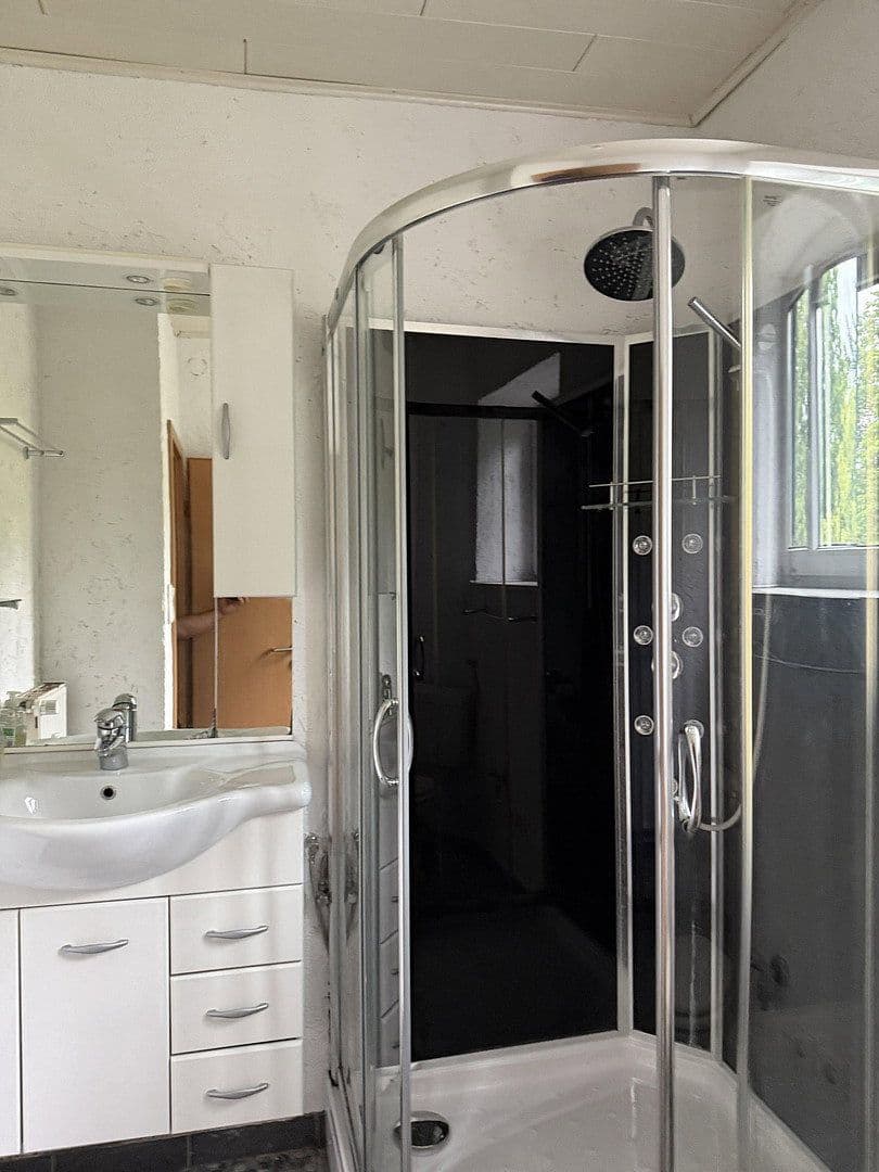 Prenájom bytu 2-izbový 64 m², München, Bavorsko Prenájom bytu 2-izbový 64 m², München, Bavorsko