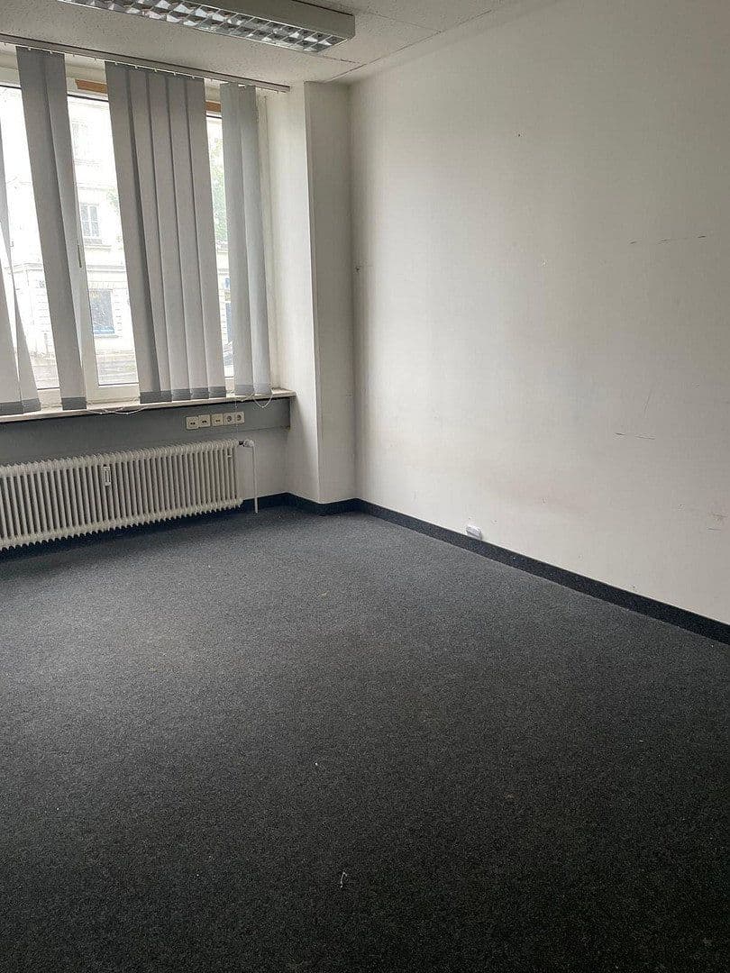 Prenájom kancelárie 156 m², München, Bavorsko Prenájom kancelárie 156 m², München, Bavorsko