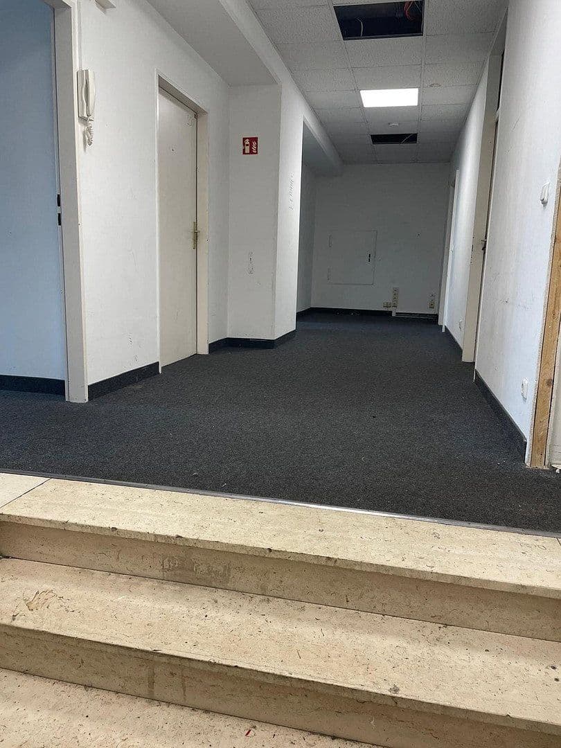 Prenájom kancelárie 156 m², München, Bavorsko Prenájom kancelárie 156 m², München, Bavorsko