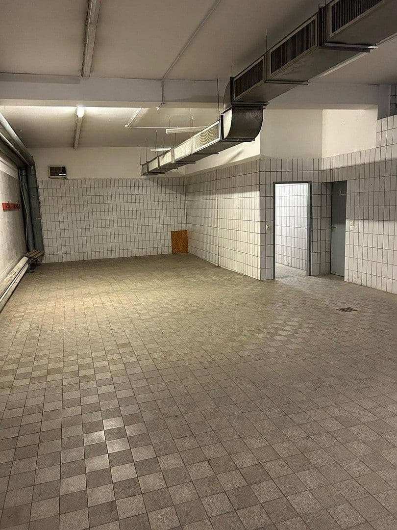 Prenájom nebytového priestoru 1 m², Friedrichkaiserstr. 13, Iserlohn, Severné Porýnie - Westfálsko Prenájom nebytového priestoru 1 m², Friedrichkaiserstr. 13, Iserlohn, Severné Porýnie - Westfálsko