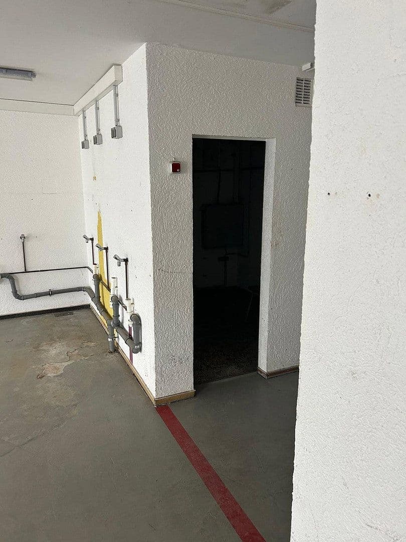 Prenájom nebytového priestoru 1 m², Friedrichkaiserstr. 13, Iserlohn, Severné Porýnie - Westfálsko Prenájom nebytového priestoru 1 m², Friedrichkaiserstr. 13, Iserlohn, Severné Porýnie - Westfálsko