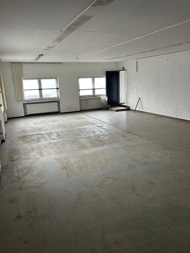 Prenájom nebytového priestoru 1 m², Friedrichkaiserstr. 13, Iserlohn, Severné Porýnie - Westfálsko Prenájom nebytového priestoru 1 m², Friedrichkaiserstr. 13, Iserlohn, Severné Porýnie - Westfálsko