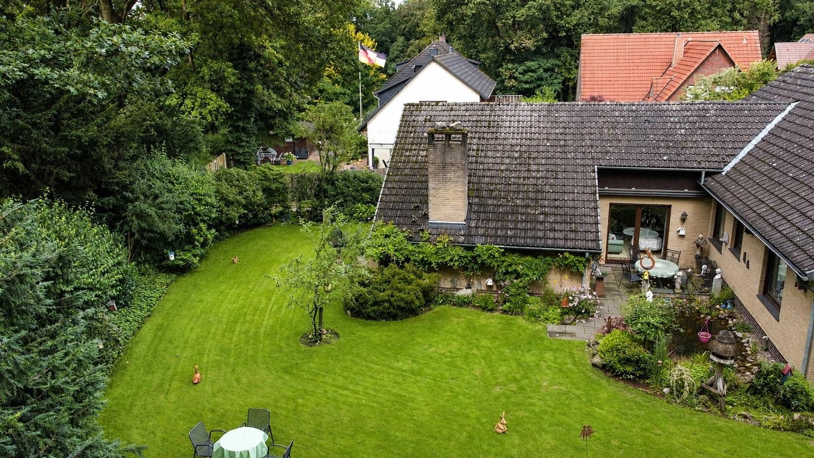Predaj domu 204 m², pozemok 1.209 m², Hude (Oldenburg), Dolné Sasko Predaj domu 204 m², pozemok 1.209 m², Hude (Oldenburg), Dolné Sasko