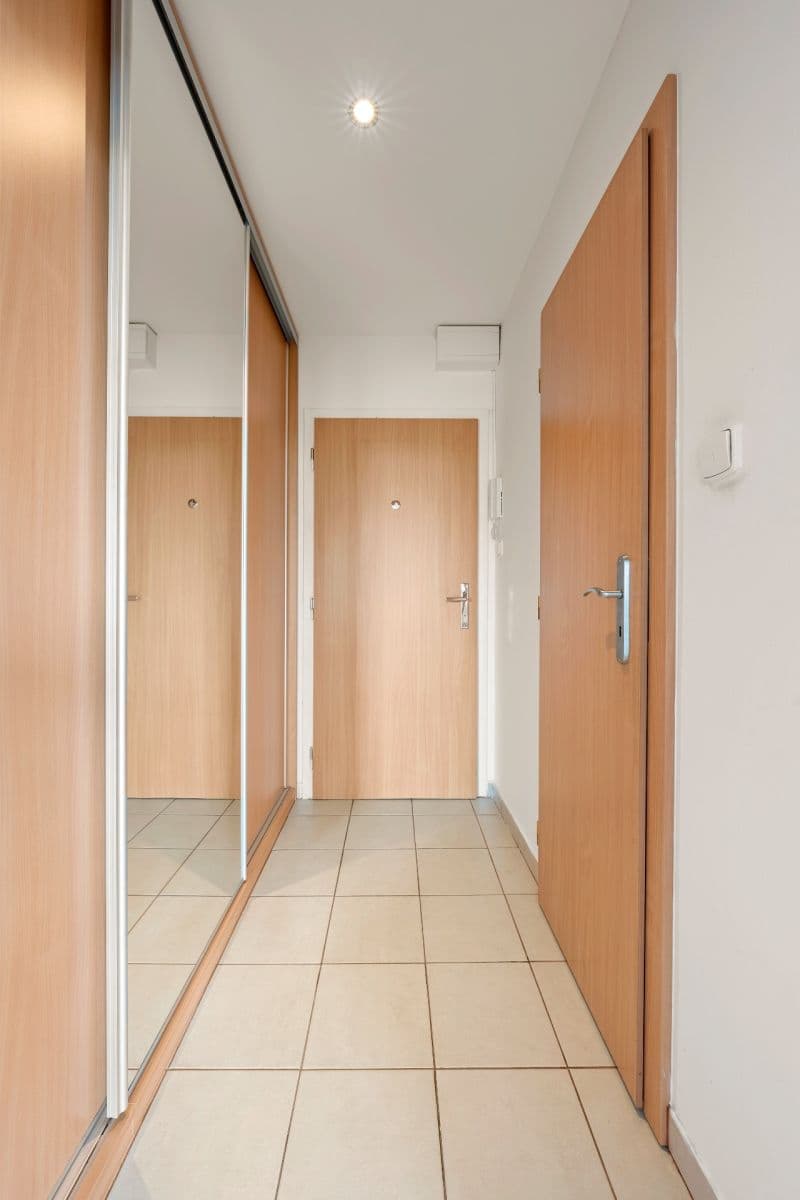 Predaj bytu 1-izbový 40 m², Lublinská, Praha, Praha Predaj bytu 1-izbový 40 m², Lublinská, Praha, Praha