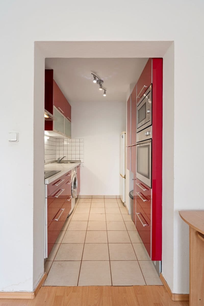 Predaj bytu 1-izbový 40 m², Lublinská, Praha, Praha Predaj bytu 1-izbový 40 m², Lublinská, Praha, Praha