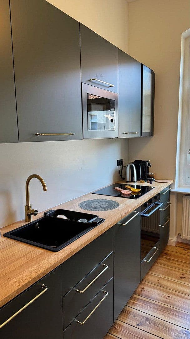 Prenájom bytu 2-izbový 64 m², Berlin, Berlín Prenájom bytu 2-izbový 64 m², Berlin, Berlín