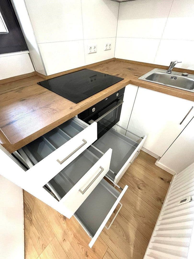 Prenájom bytu 1-izbový 31 m², Hannover, Dolné Sasko Prenájom bytu 1-izbový 31 m², Hannover, Dolné Sasko