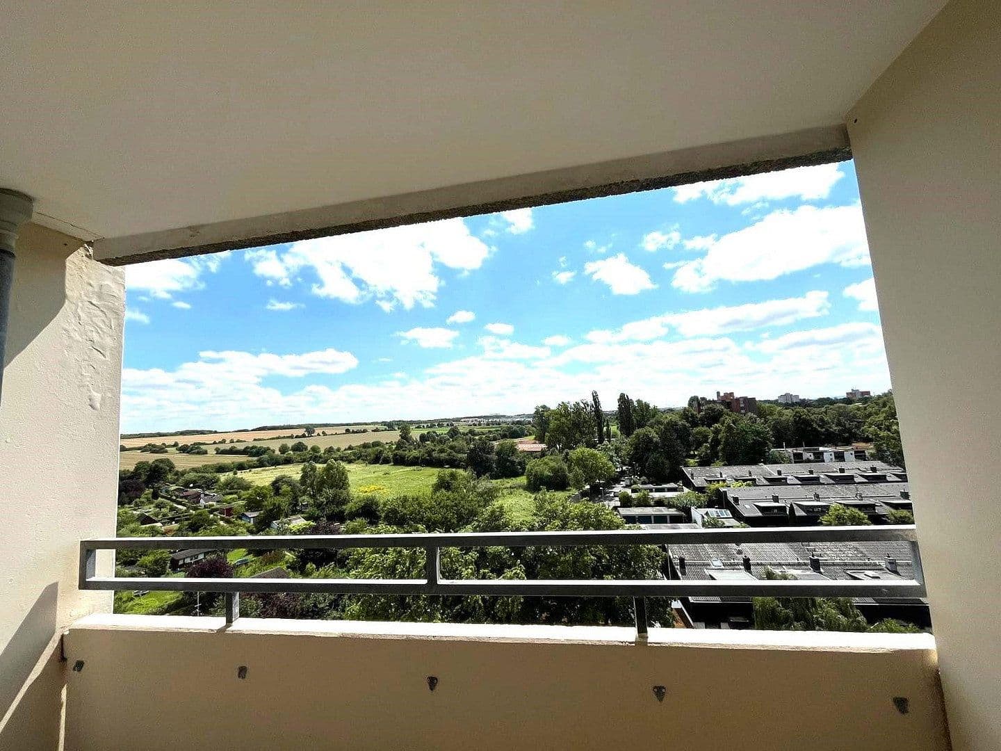 Prenájom bytu 1-izbový 31 m², Hannover, Dolné Sasko Prenájom bytu 1-izbový 31 m², Hannover, Dolné Sasko