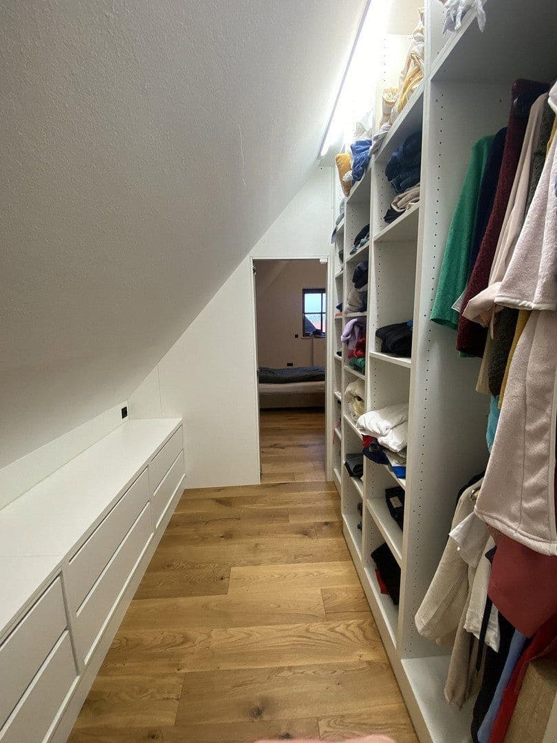 Prenájom bytu 3-izbový 74 m², Sandstr. 5, Weichs, Bavorsko Prenájom bytu 3-izbový 74 m², Sandstr. 5, Weichs, Bavorsko